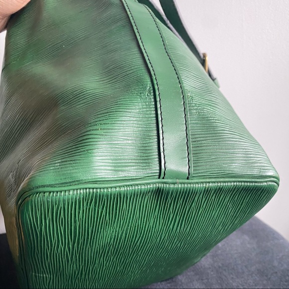 🔴SOLD on VC🔴 Louis Vuitton Petit Noé shoulder bag epi leather - Picture 11 of 14